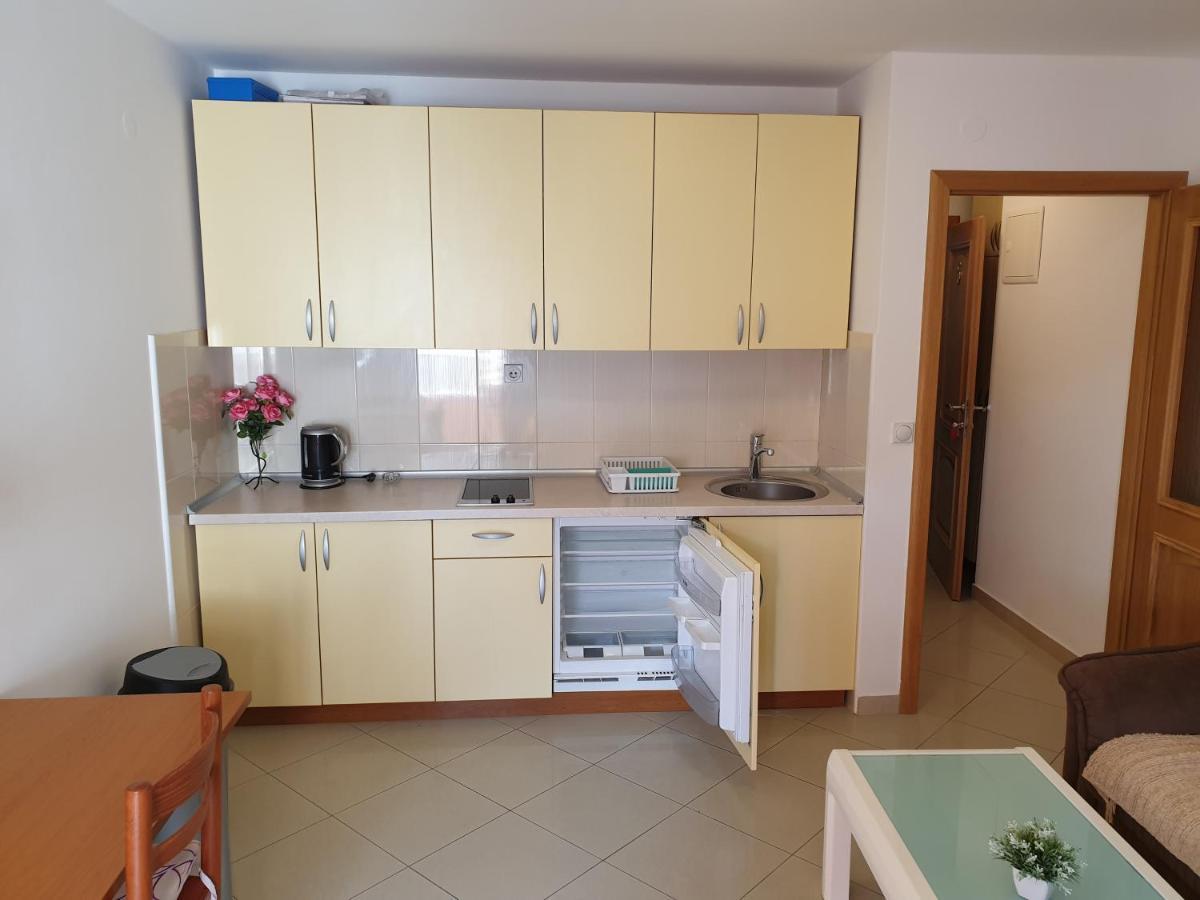 Apartments Knezovic Gradac  Εξωτερικό φωτογραφία
