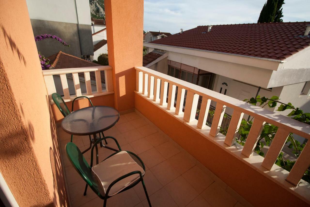 Apartments Knezovic Gradac  Εξωτερικό φωτογραφία