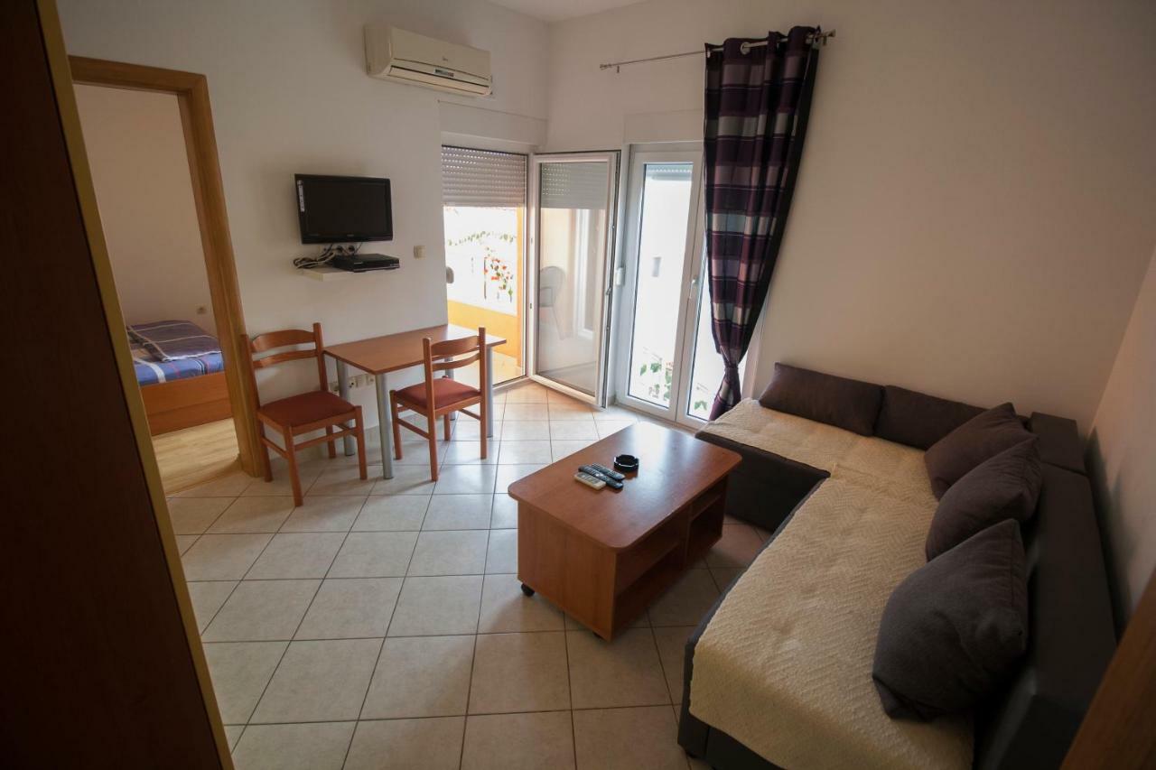 Apartments Knezovic Gradac  Εξωτερικό φωτογραφία