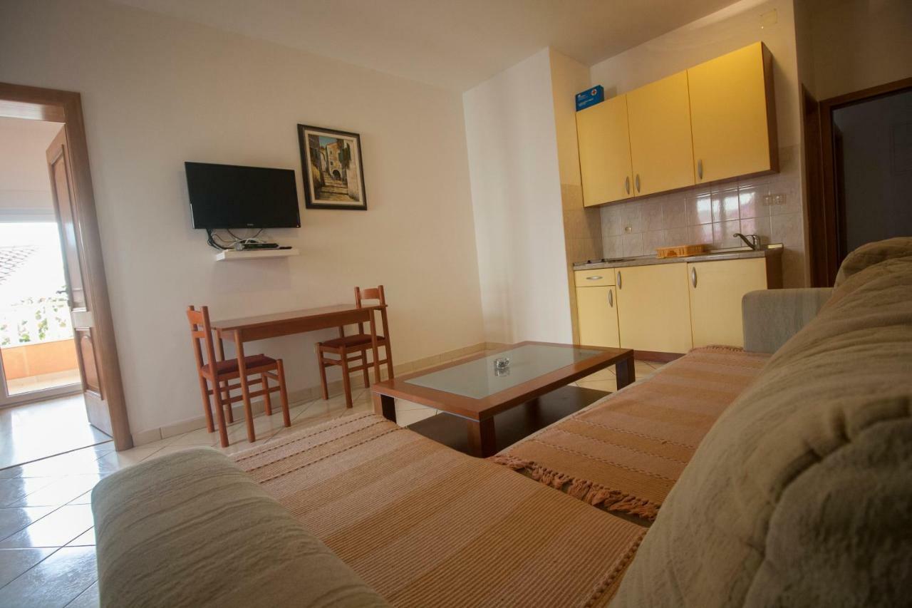 Apartments Knezovic Gradac  Εξωτερικό φωτογραφία