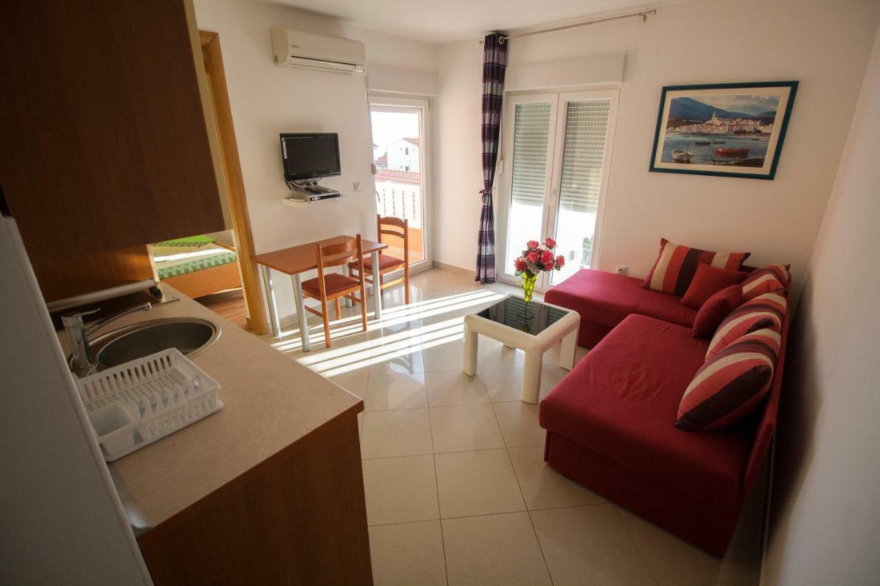 Apartments Knezovic Gradac  Εξωτερικό φωτογραφία