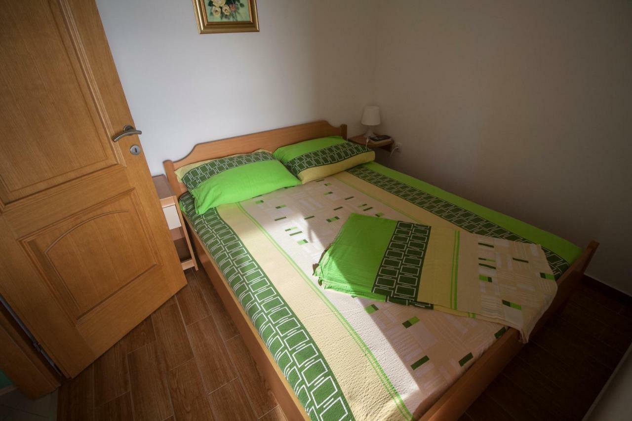 Apartments Knezovic Gradac  Εξωτερικό φωτογραφία