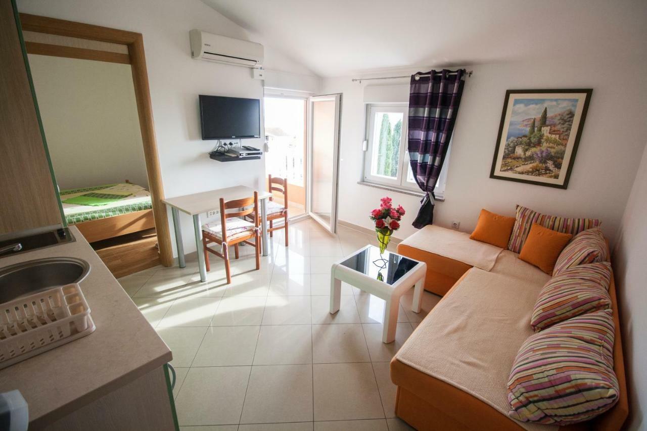Apartments Knezovic Gradac  Εξωτερικό φωτογραφία