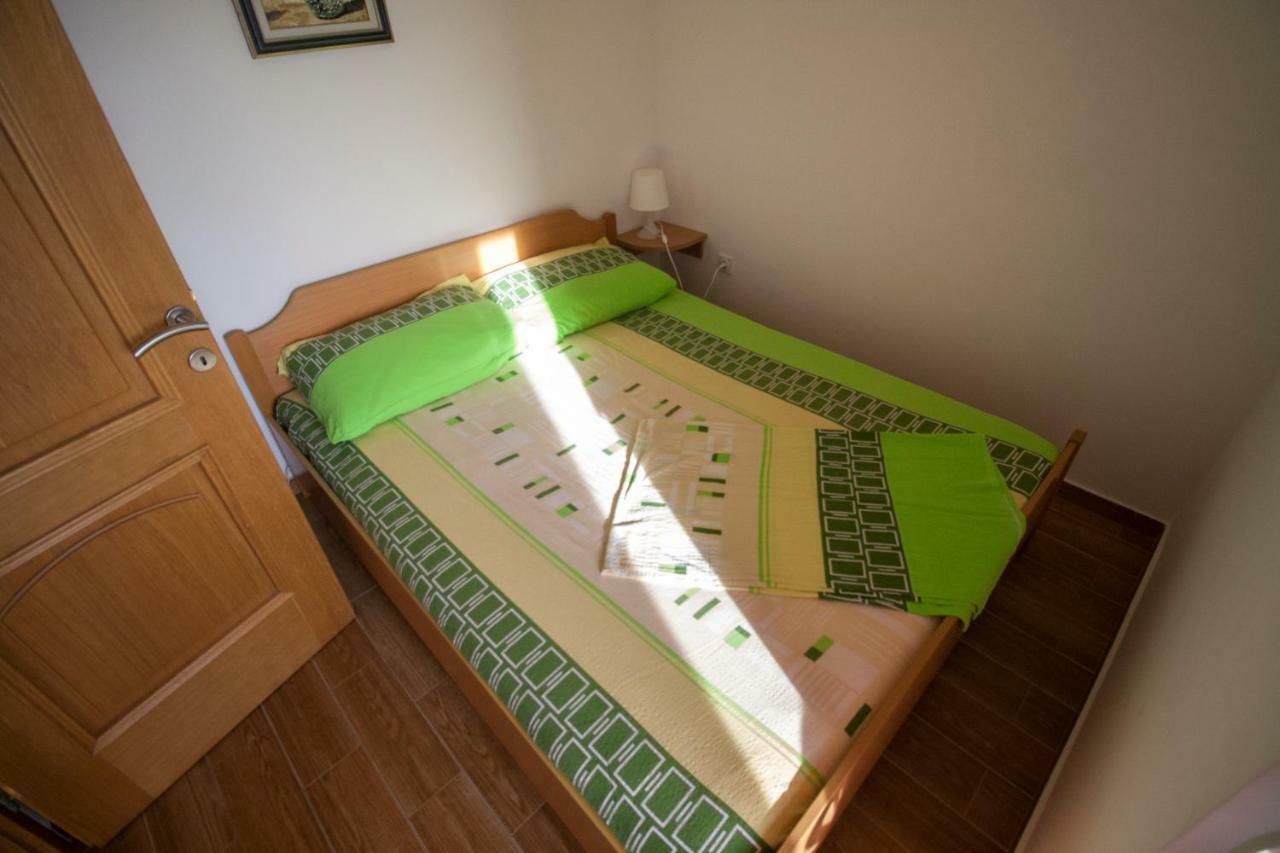 Apartments Knezovic Gradac  Εξωτερικό φωτογραφία