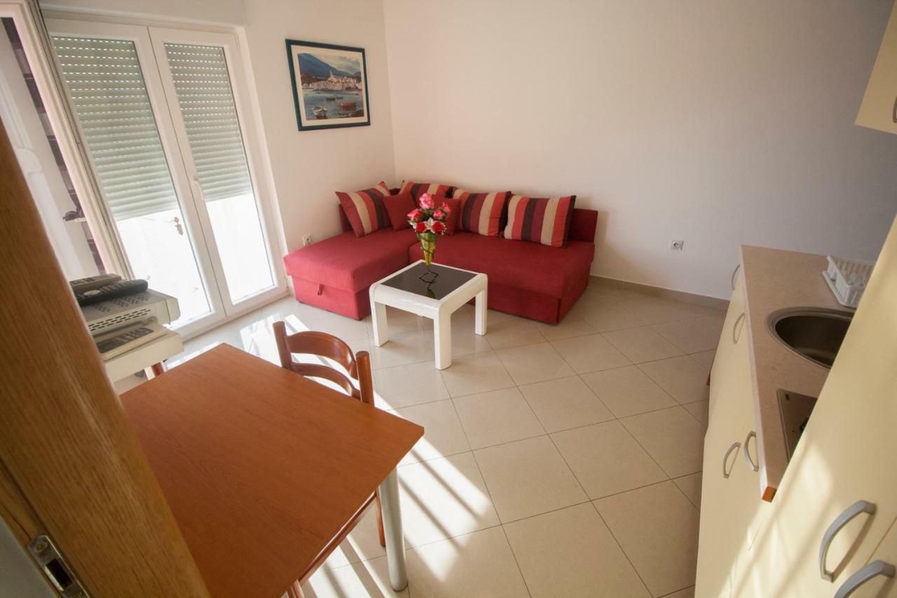 Apartments Knezovic Gradac  Εξωτερικό φωτογραφία